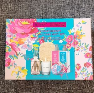 NWT Betsey Johnson Aromatherapy Body Care Gift Set